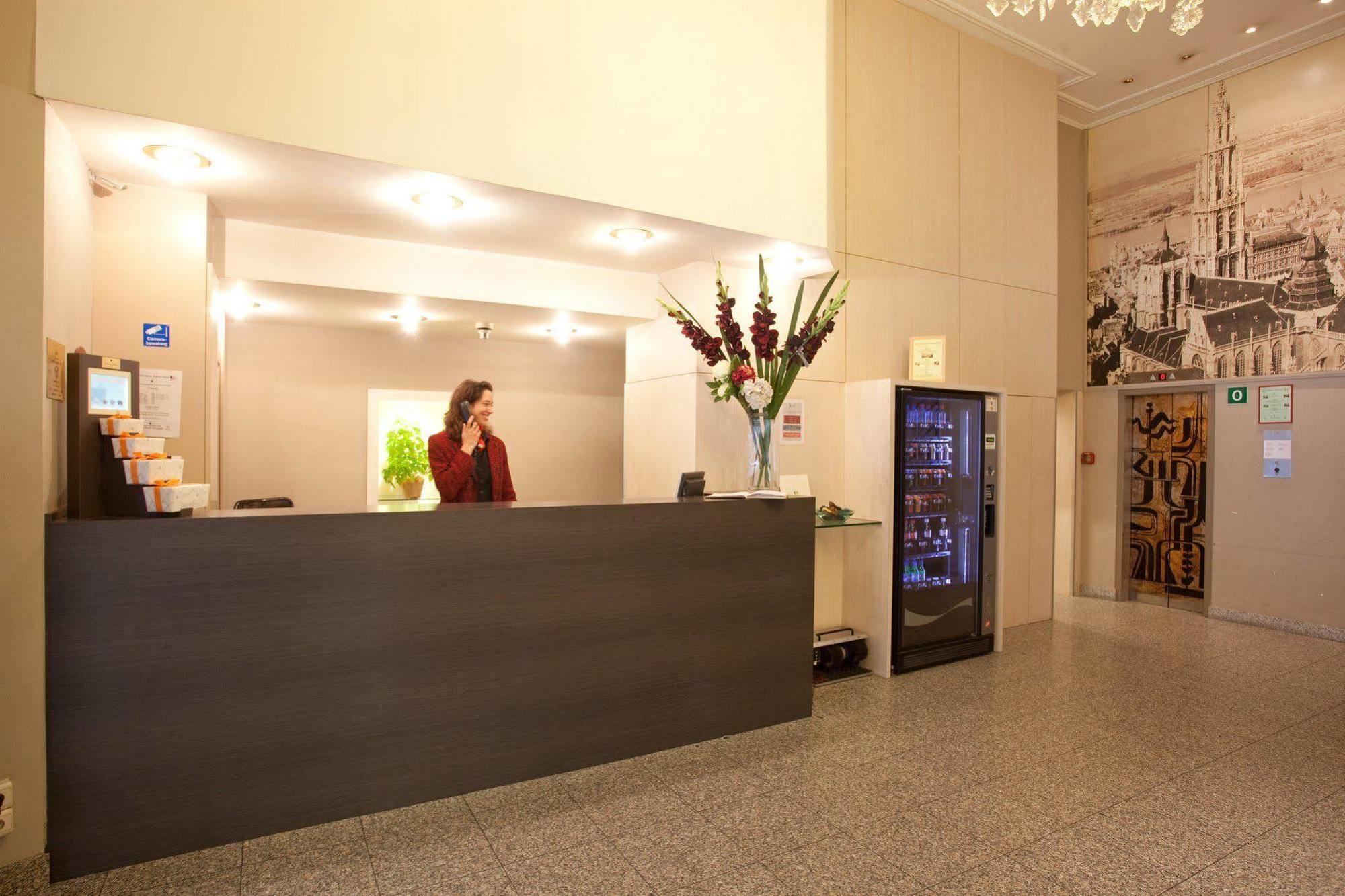 A&O Antwerpen Centraal Dalaman gambar
